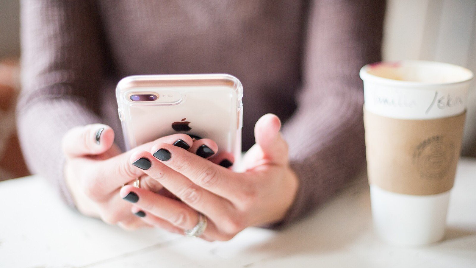 iPhone Screen Recording Can Capture Your Voice Too—If You Turn This On